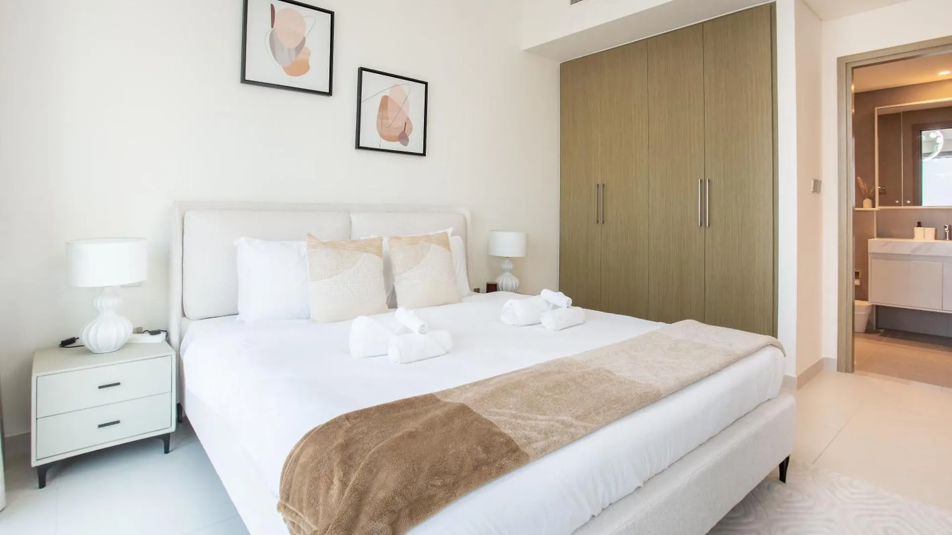 Apartment Prime Downtown Location 2Br Apt Burj Royale Dubai United Arab Emirates