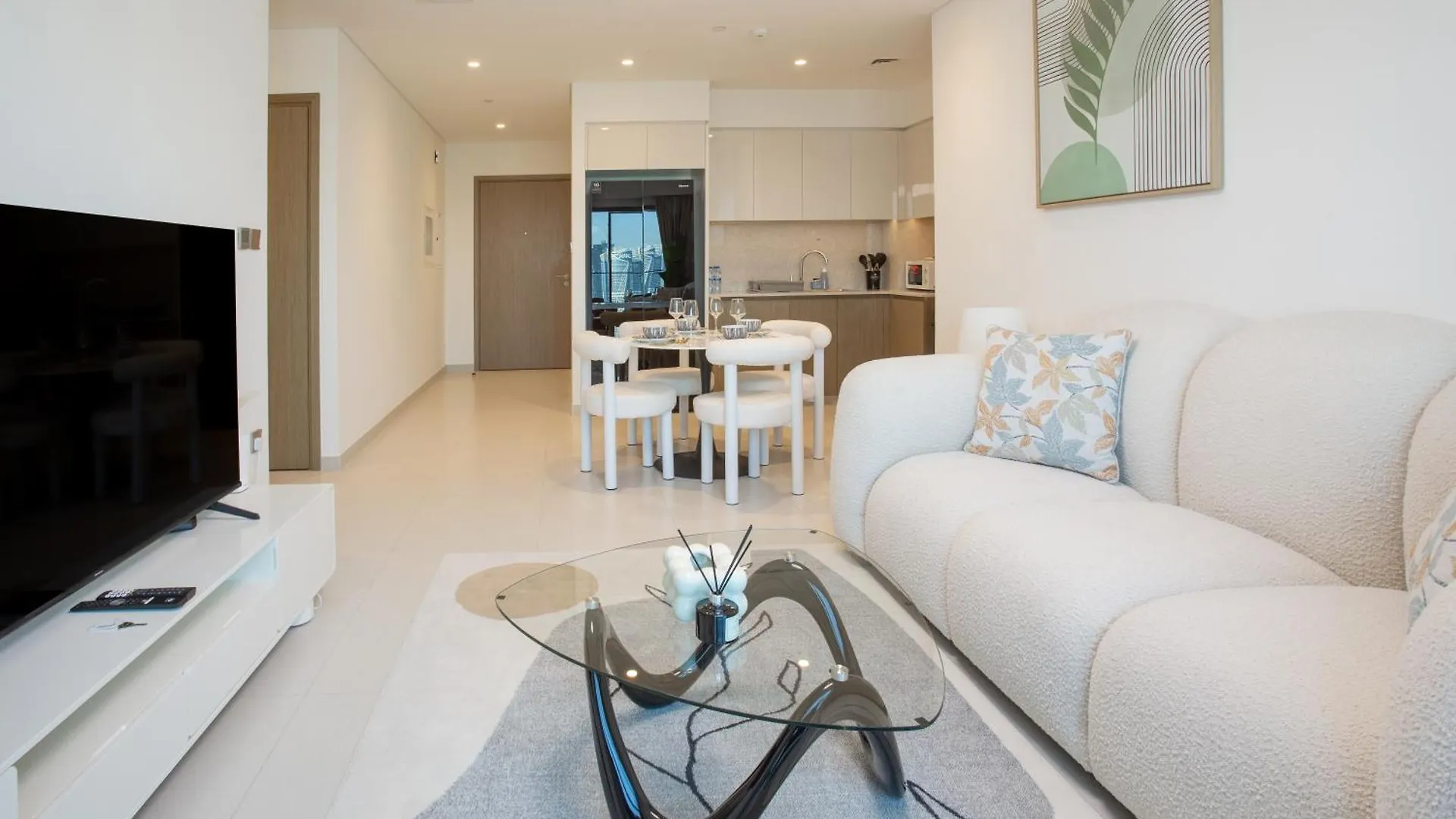 Prime Downtown Location 2Br Apt Burj Royale Dubai Apartment
