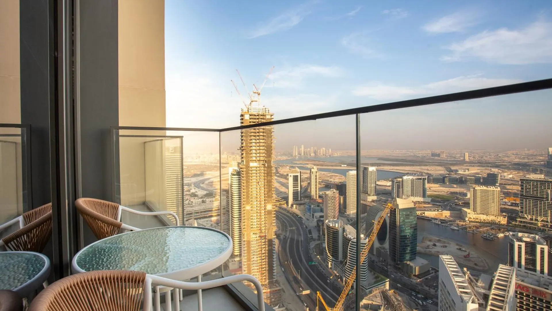 Prime Downtown Location 2Br Apt Burj Royale Dubai Apartment